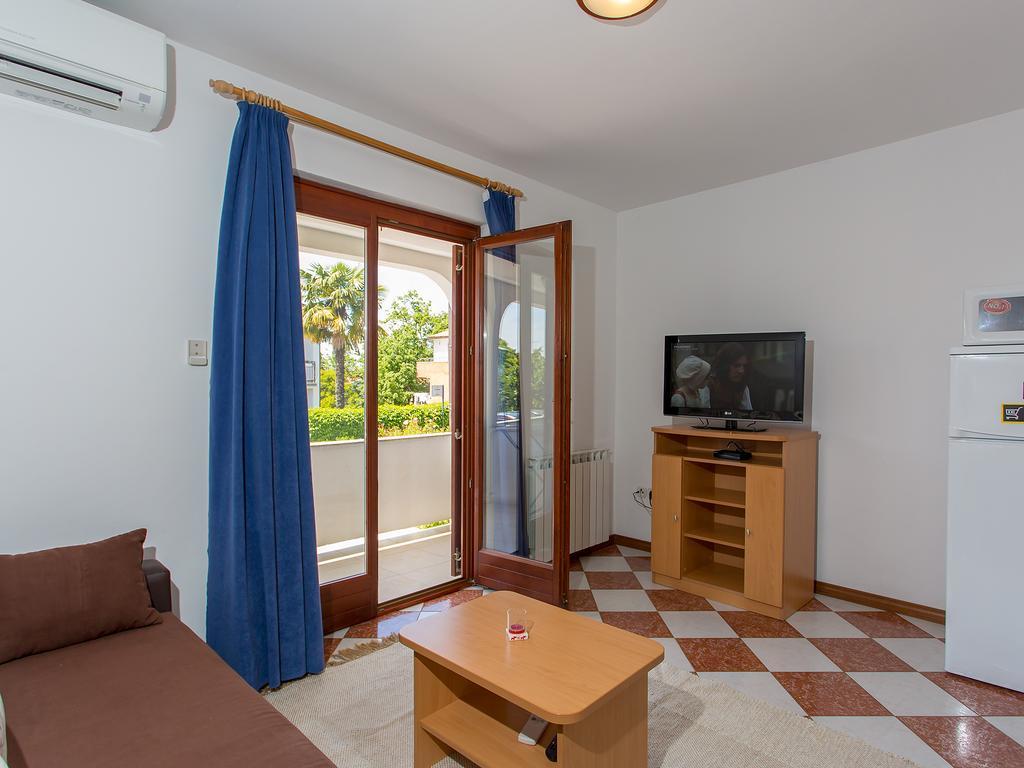 Apartments Ava Poreč Exterior foto